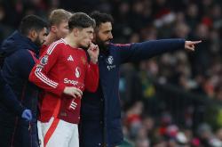 开云平台-美因茨联大败利物浦，萨索洛客场力克托特纳姆的简单介绍