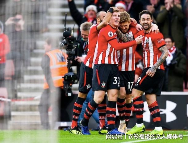 包含卡迪夫城客场惨败南安普敦，连续失利的词条