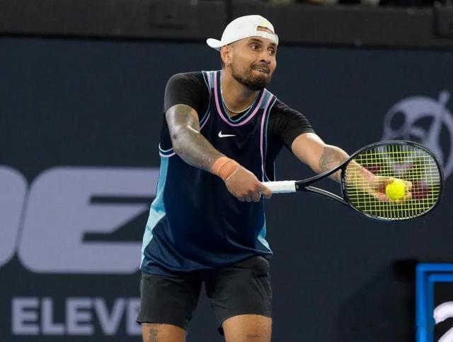 包含法国网球队险胜日本网球队，克耶高斯惊艳世界的词条