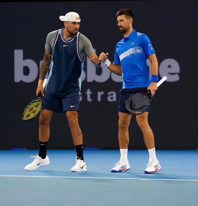 包含法国网球队险胜日本网球队，克耶高斯惊艳世界的词条