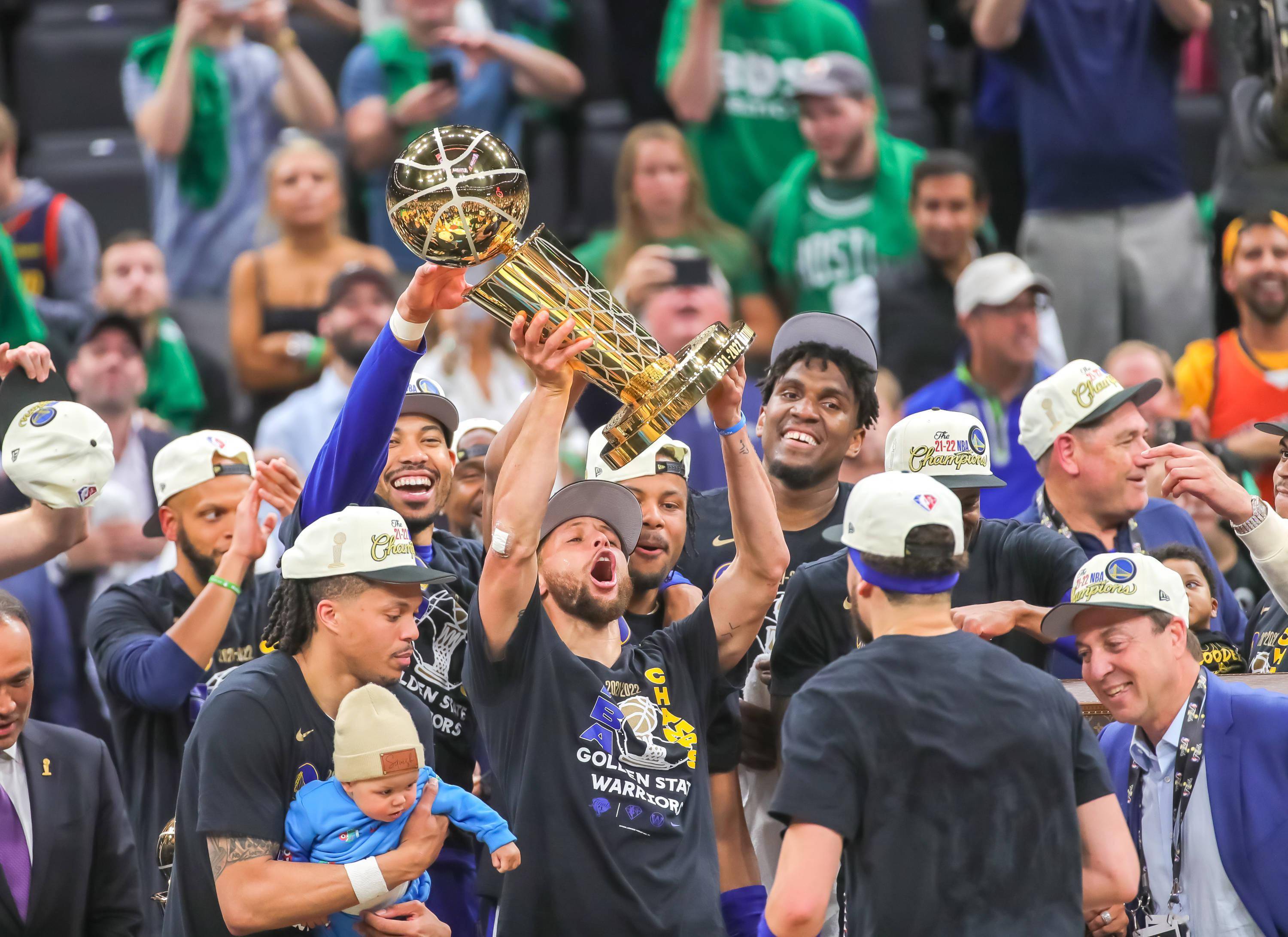 全球篮球巡回比赛收官，冠军团队豪取胜利的简单介绍