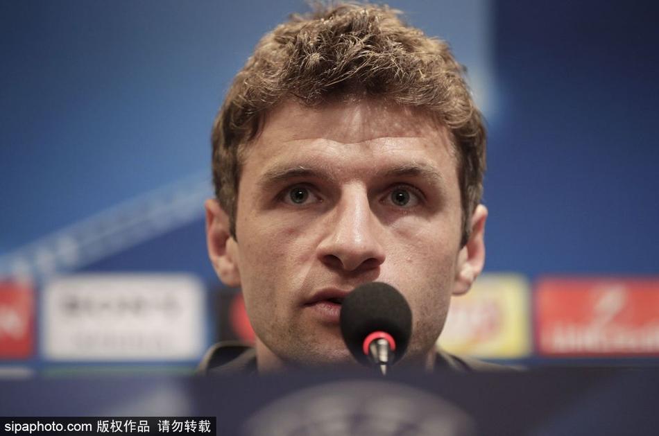 包含荷兰力克土耳其，穆勒刷新纪录的词条