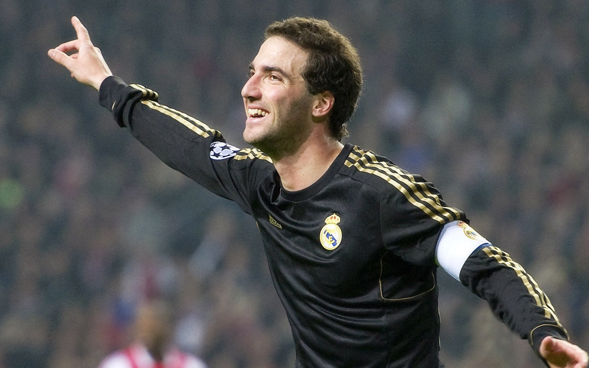 跨界狂想,新疆队强压鹈鹕,拉梅洛在欧冠淘汰赛接管比赛